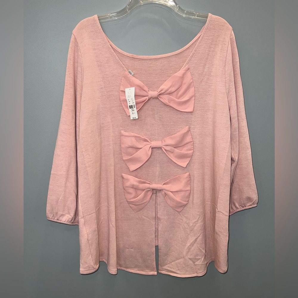 NWT New York & Company Pink Dress Shirt/Blouse w/ Bows! Perf for Valentines Day!